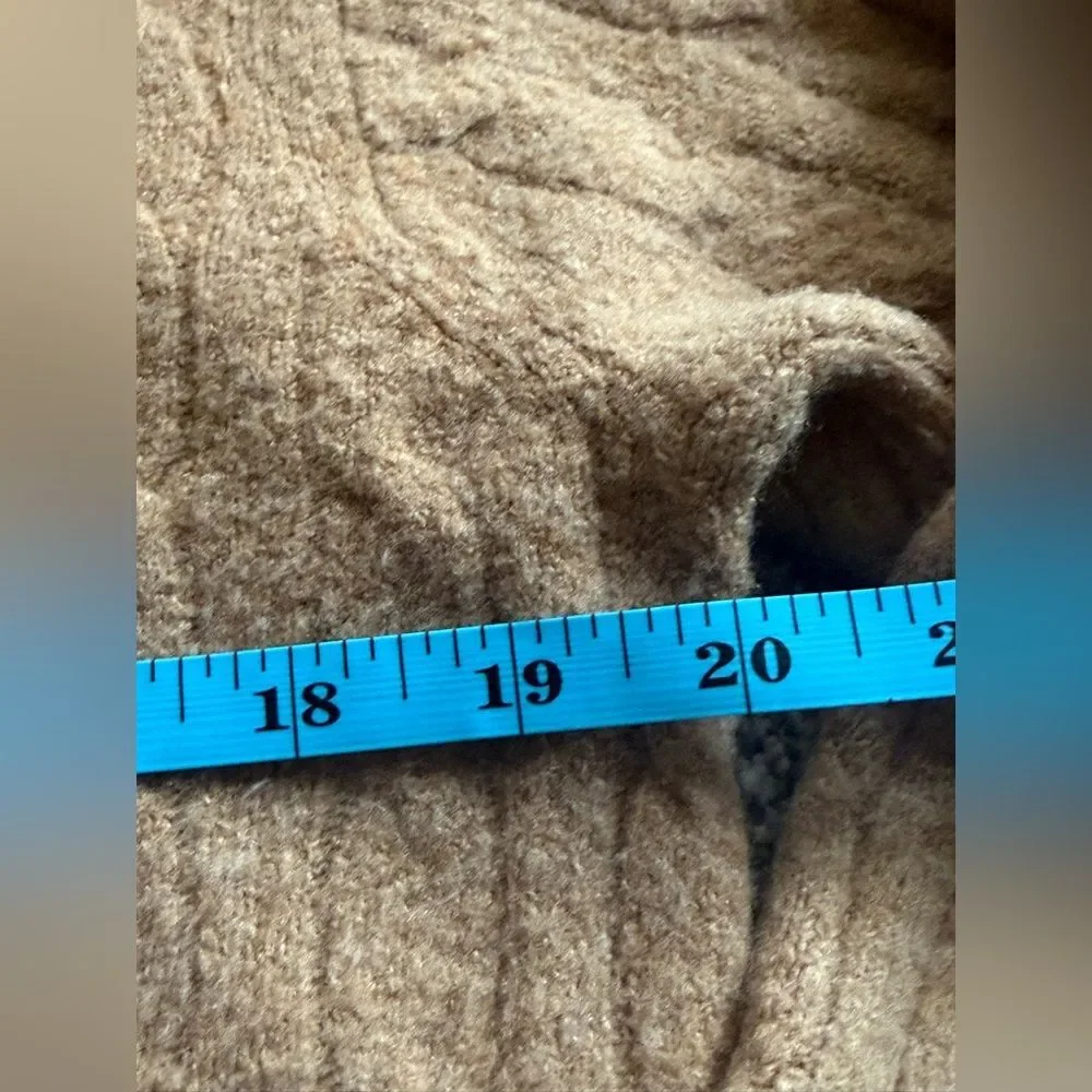 J. CREW Wool Blend extra soft Cable Knit Pullover Sweater in camel tan Small